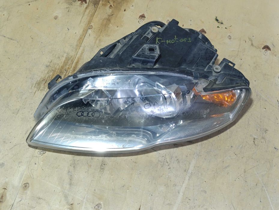 Фара Левая Xenon Audi A4 B7 Оригинал Б/У 04-09г