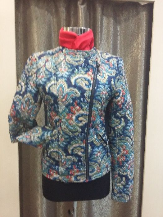 Продам  женскую куртку