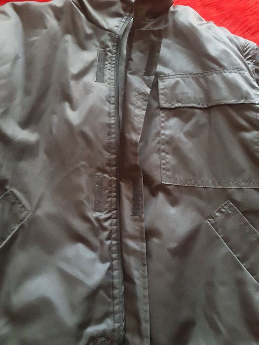 Зимно яке става на елек