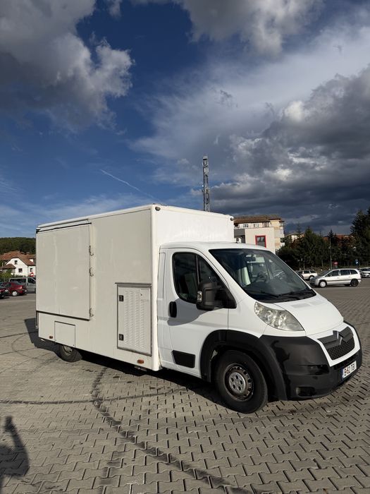 Citroen Jumper 3.0 HDI | UNIC Showroom / Conversie Food Truck