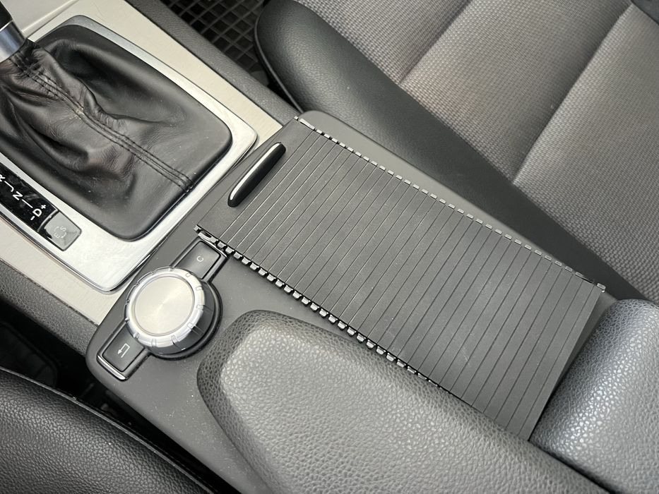 Щора за централна конзола за Mercedes W204 W207 W212 X204