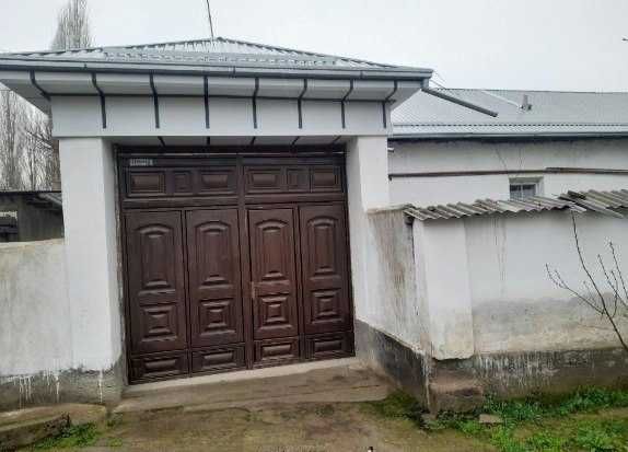 Uy sotiladi yaxshi joydan