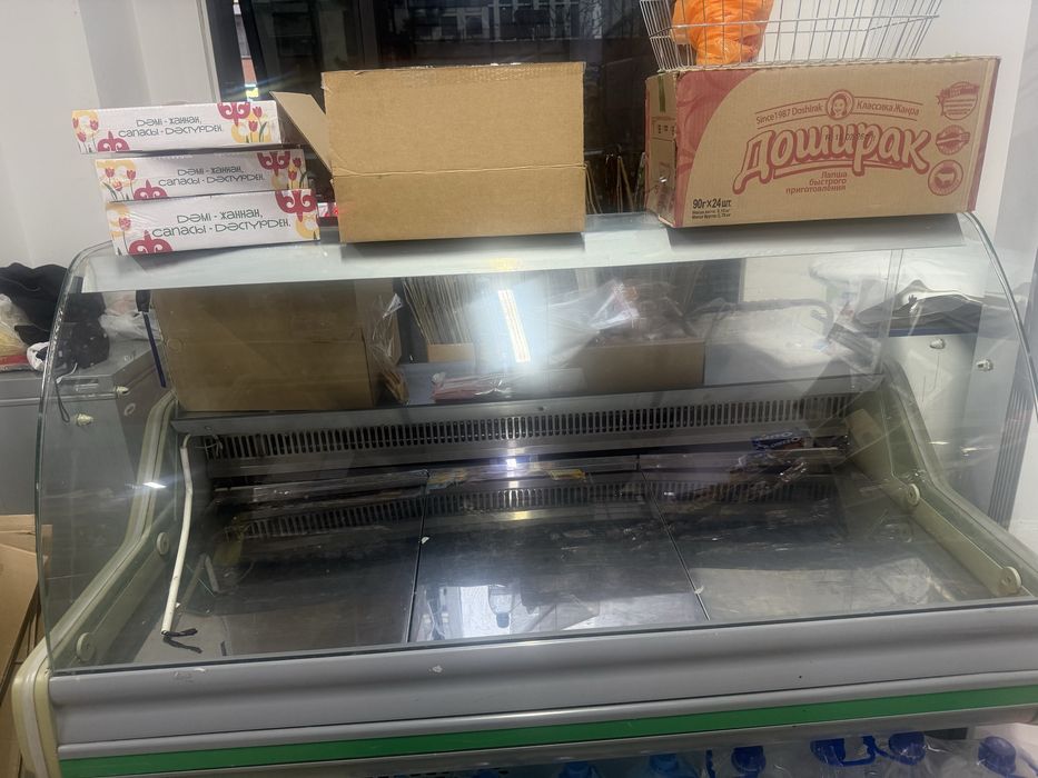 Ветринный холодильник