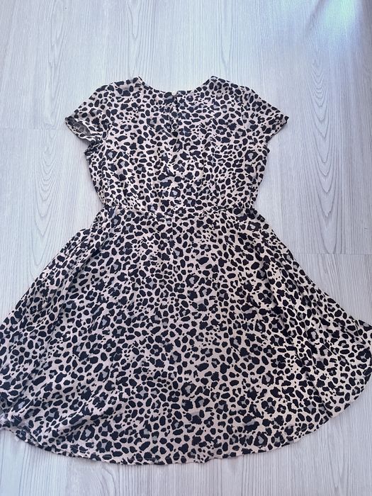 Rochie superba H&M, marimea 134