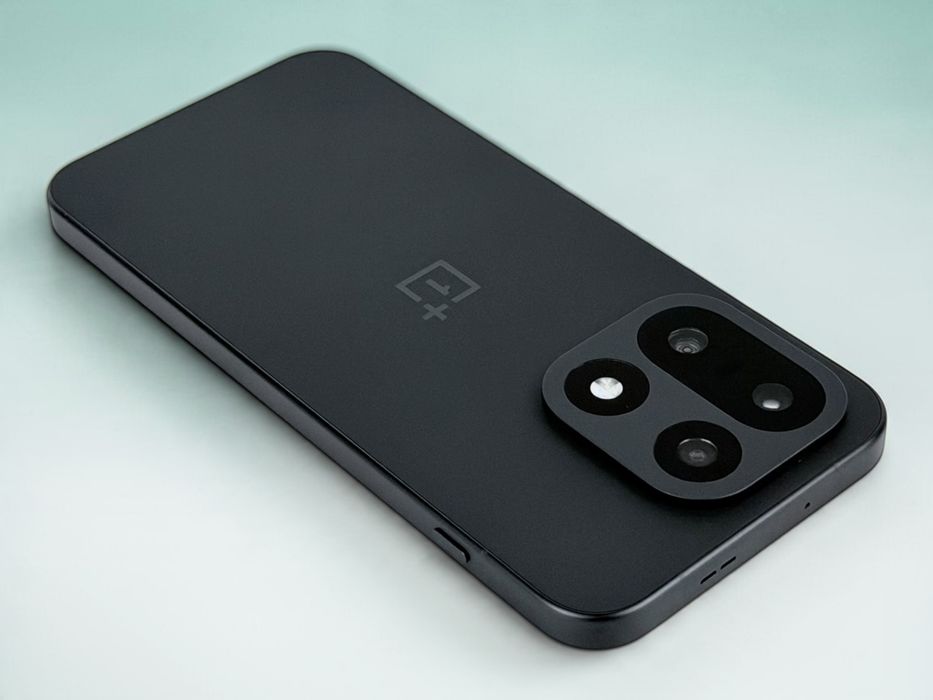 OnePlus 15 5G 12RAM 256GB Black 100% Батерия! Гаранция!
