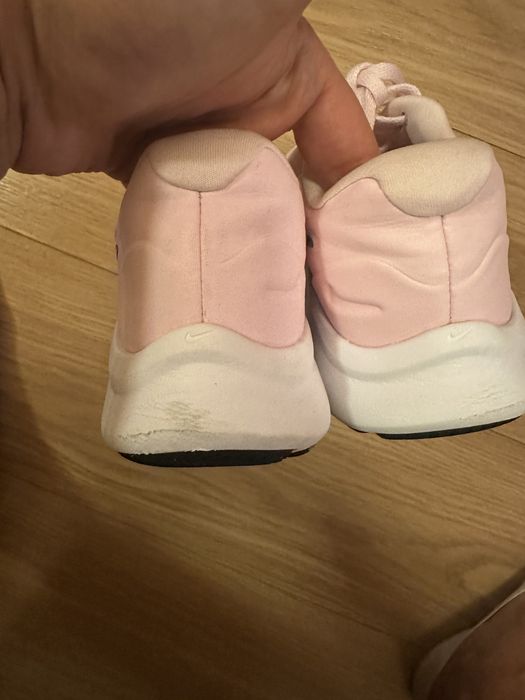 Adidasi Nike, marimea 36