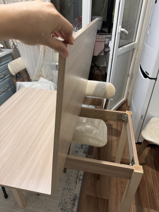 Стол для кухний