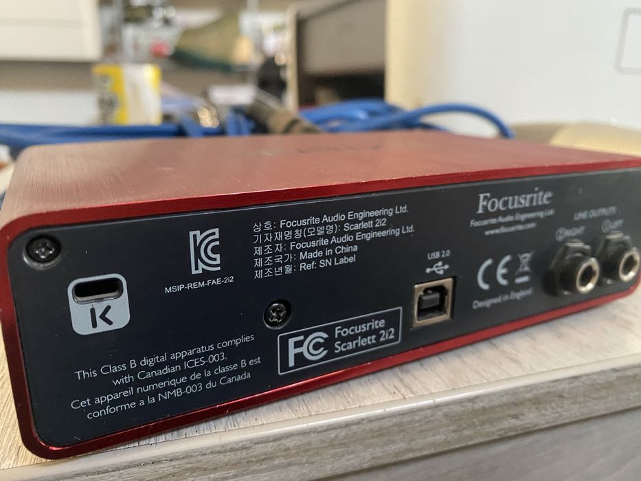 Behringer b2 pro va Zvukavoy karta arzon narxda