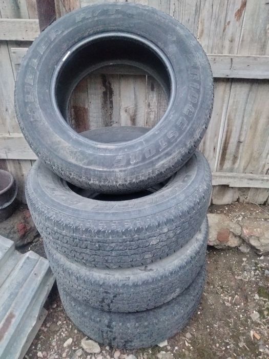Продам покрышки комплект