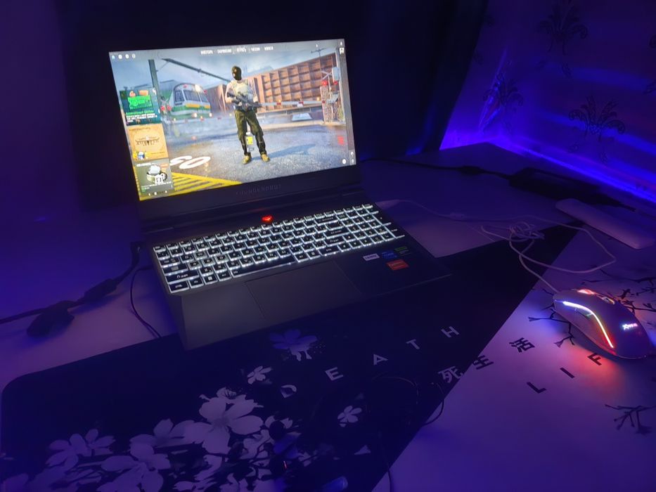 Продам игровой ноутбук срочно