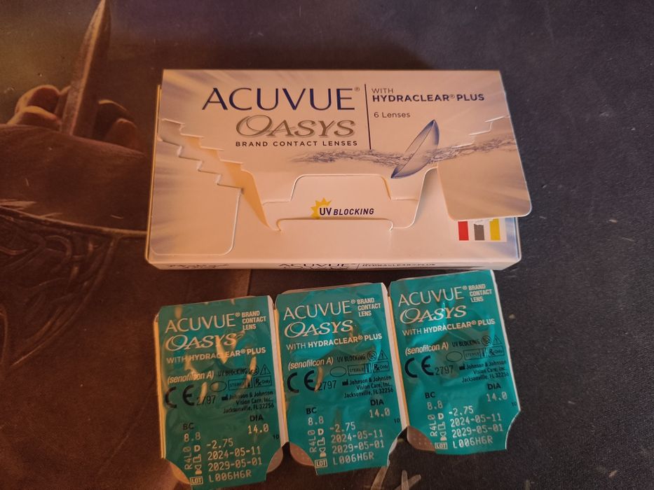 Линзы -2,75 acuvue oasys