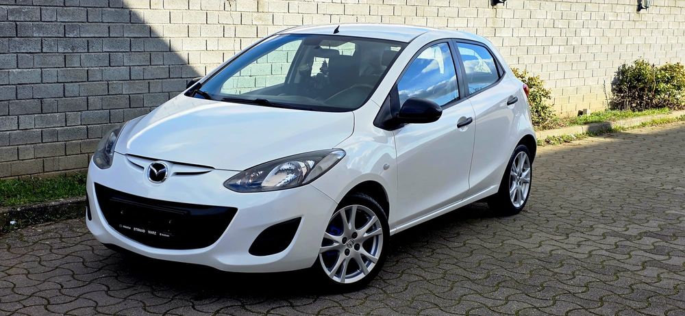 Mazda 2 Euro 5   1.3 benzina  2012