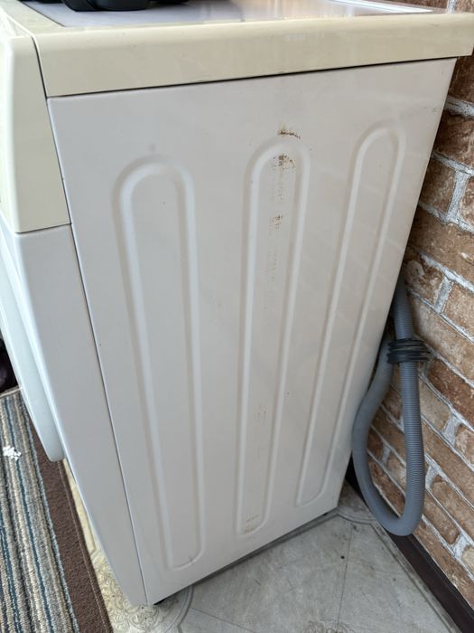 Продам стиральную машинку