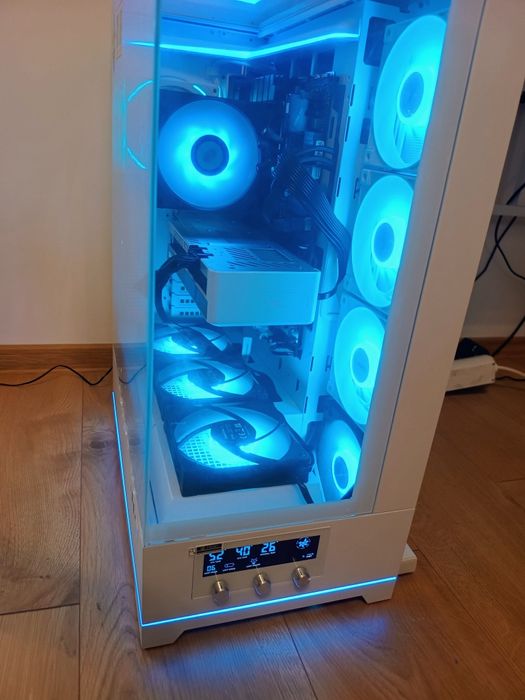 Se vinde PC Gaming AMD Ryzen 5 7600x+RTX 3070 TI