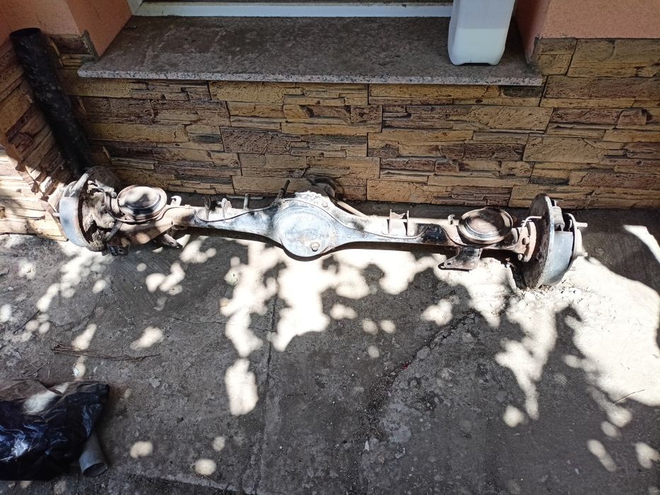 Заден мост Лада Нива 1.6