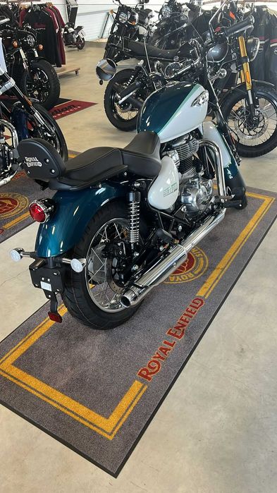 Motocicleta Royal Enfield Meteor 350