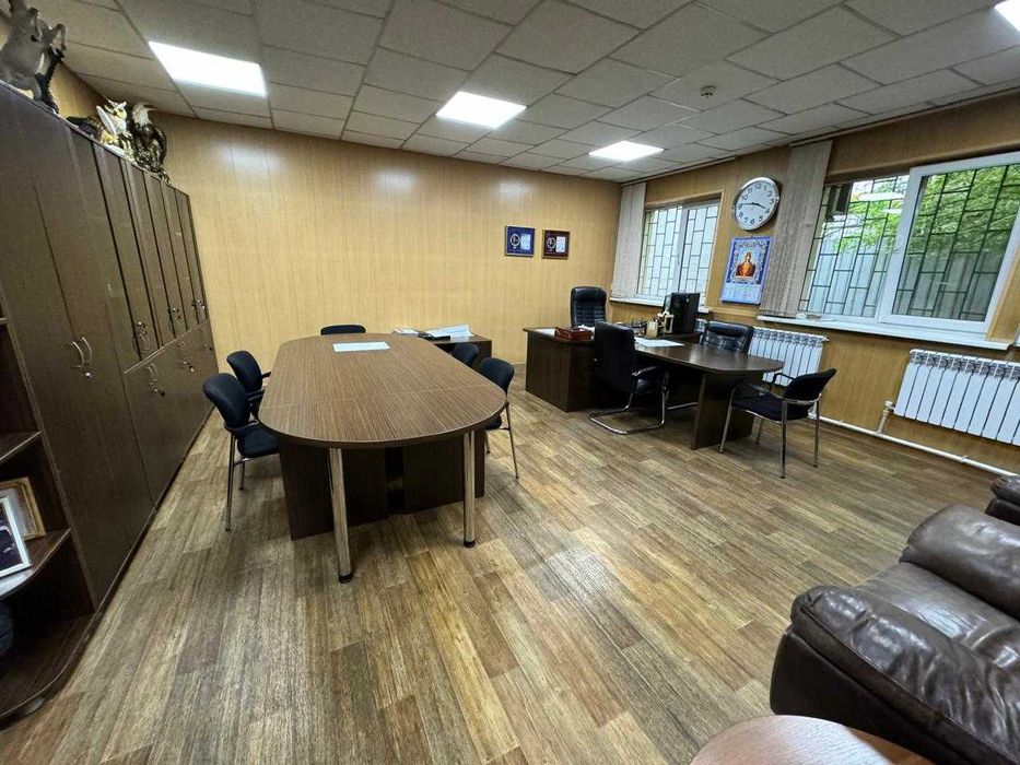 Тумба под телевизор и Мебель офисная и прочее