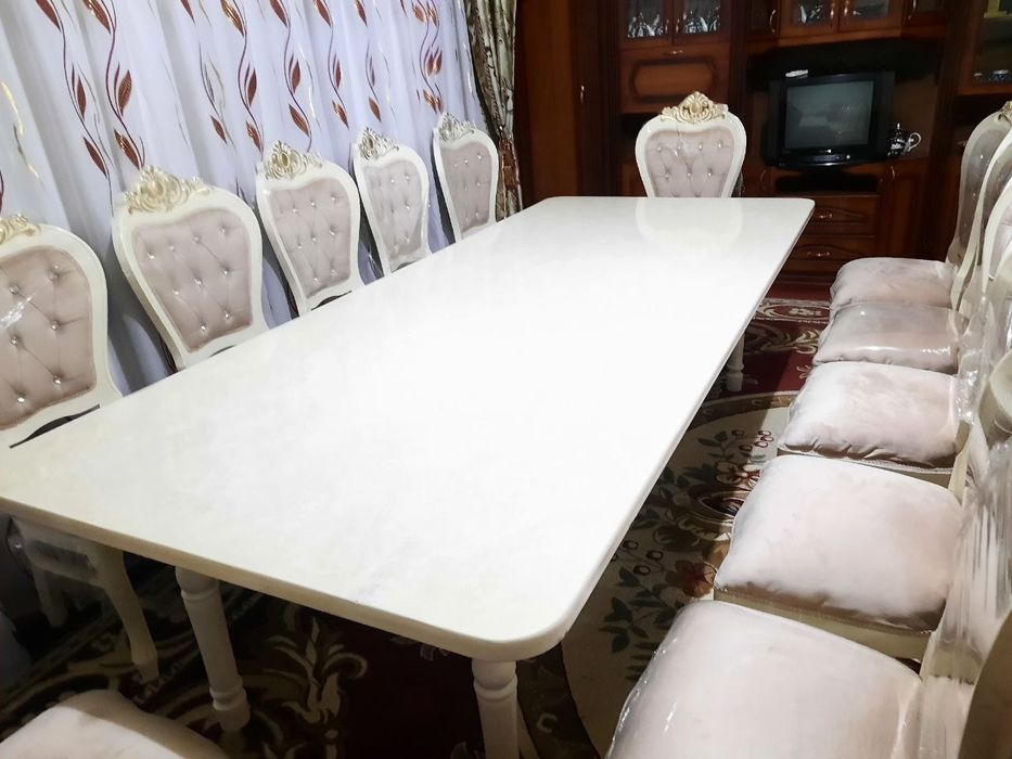 Stol stul. 12 talik. Stoli xontaxtayam boʻladi. Srochno sotiladi