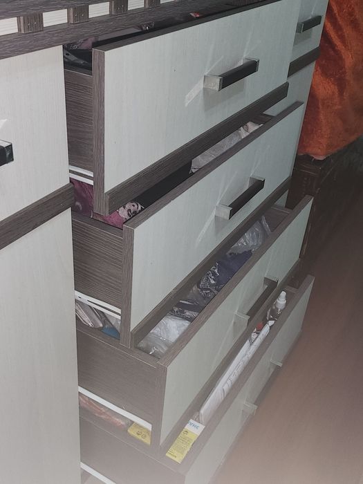 Комод продается высокий