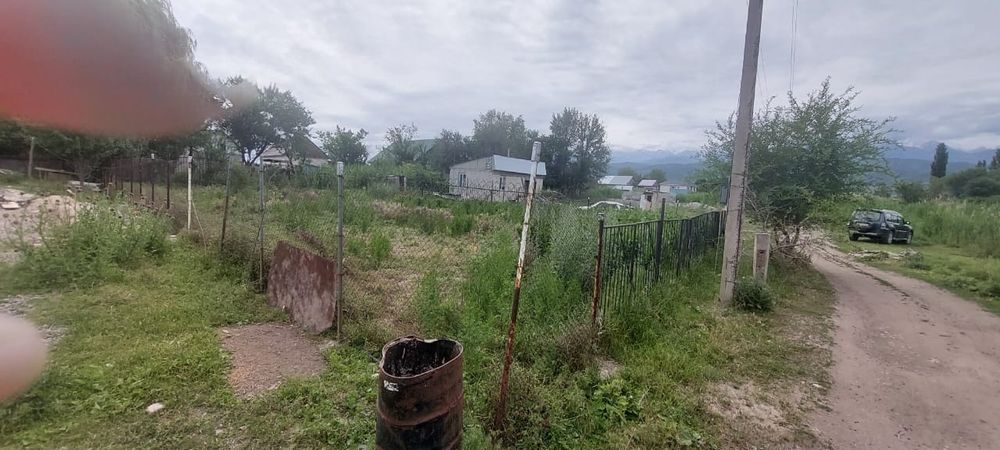 Дачный участок. Ават