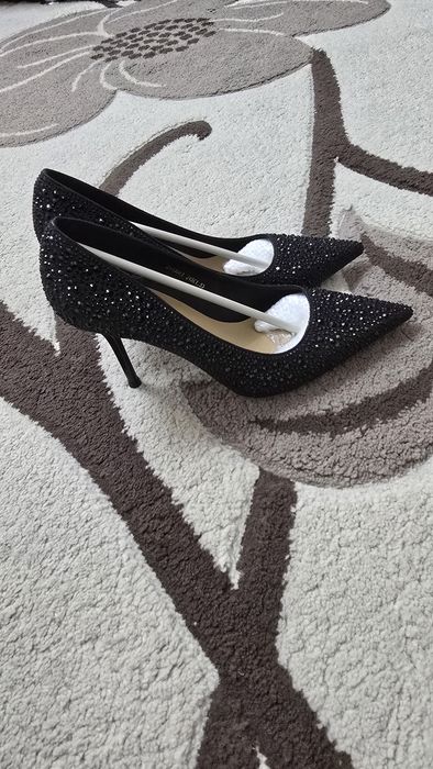 Продам туфли новые