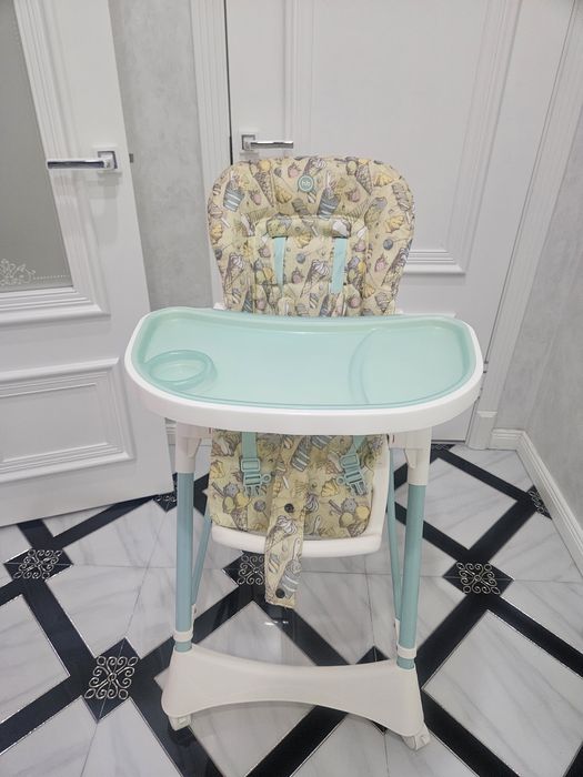 Детский стульчик  для кормления