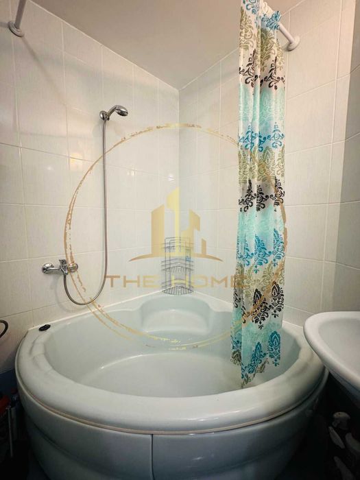 Дава се под наем Двустаен апартамент в Варна, Бриз - 68 кв.м за 648.21 € - Снимка #11