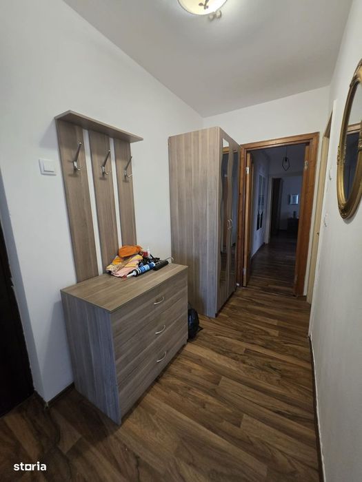 Apartament 3 camere Cornisa etaj II