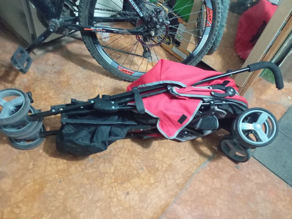 коляска в отличном состоянии