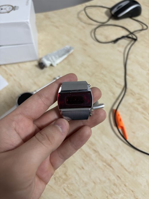Продам часы Электроника-1