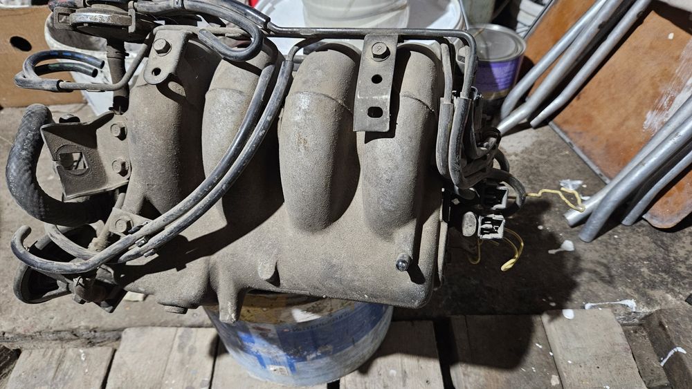 Мазда коллектор,фарсунки