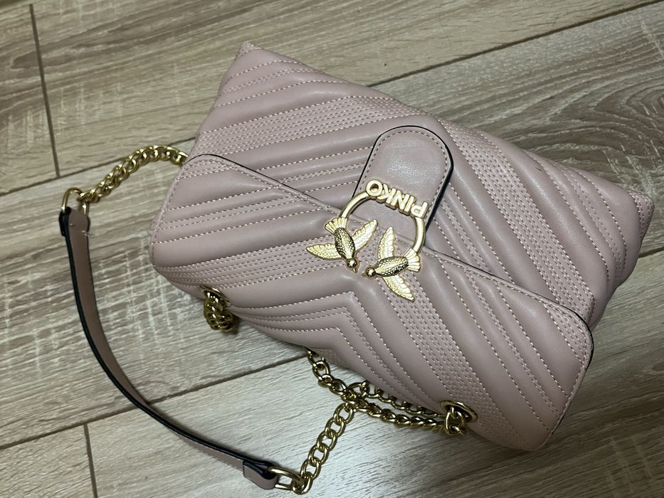 Дамска чанта Pinko 30€