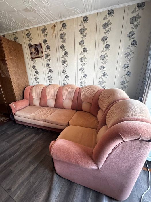 Отдам бесплатно диван