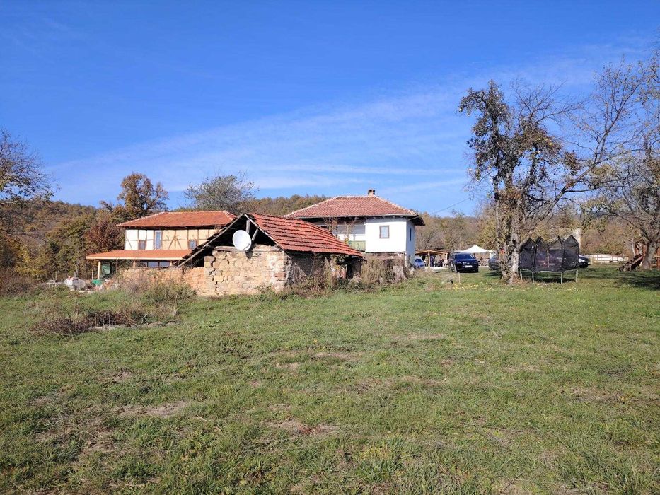 Продава се Къща в с. Голяма Желязна, Област Ловеч - 213 кв.м за 1038 €/кв.м - Снимка #12