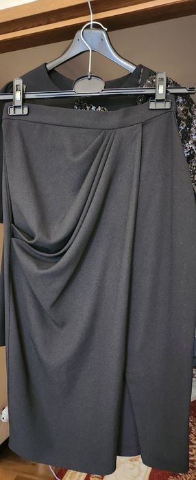 Fusta și bluza marca Cristallini