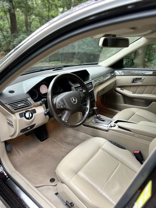 Mercedes E-Class  E 220 CDI / W212