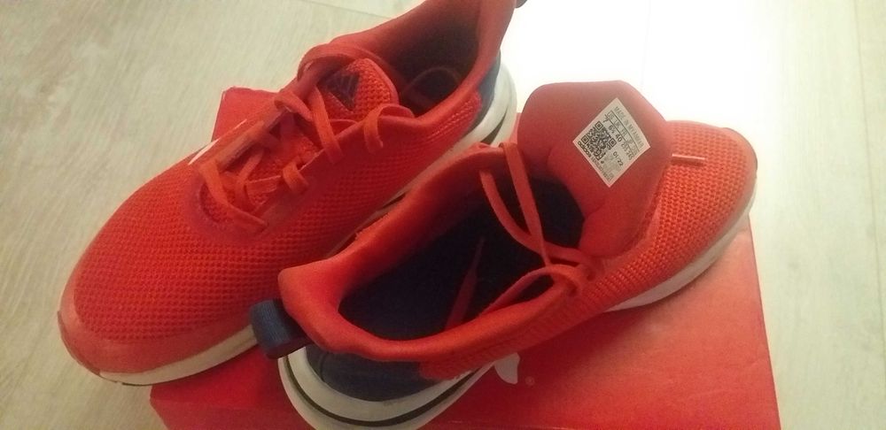 Мъжки обувки 46 номер-60лв. И маратонки оригин. Адидас раз. 40- 70лв.