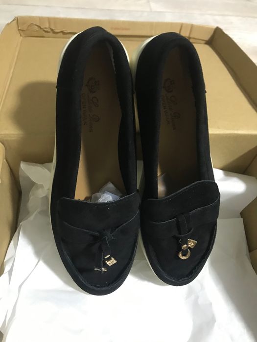 Женски лора пиано