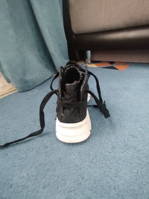 Продам кеды джинсовые