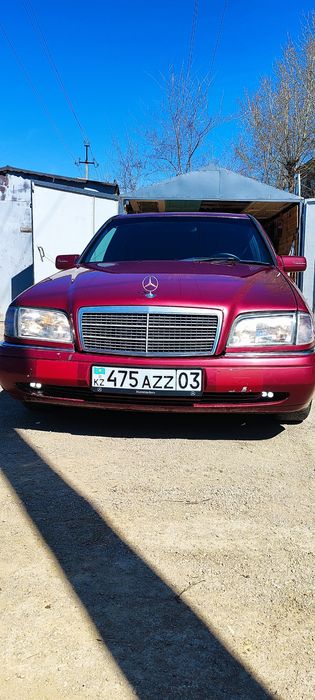 Продам Мерседес 202