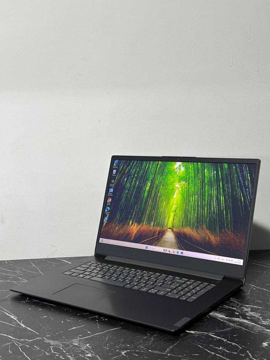 Kuchli Noutbuk Lenovo IdeaPad V17