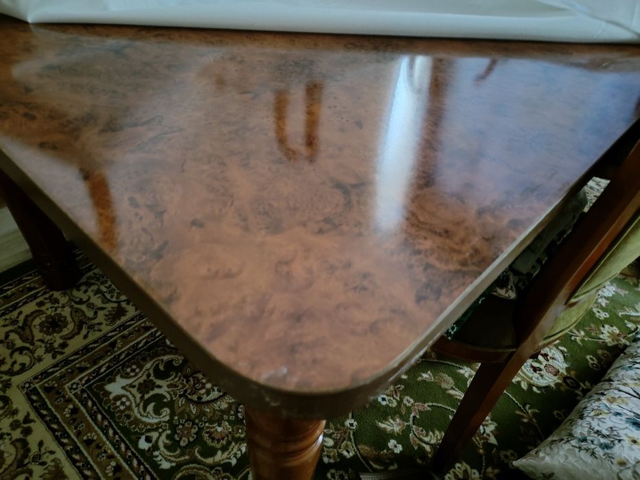 Столи стулья  идеальном состояние