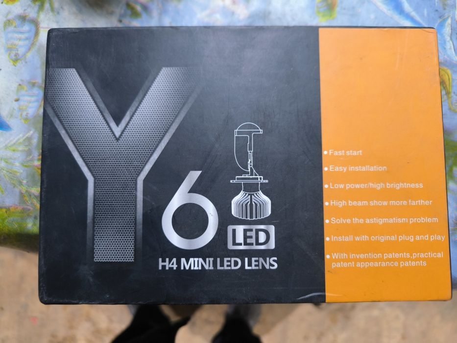 Линзованные Bi-led лампы Y6.