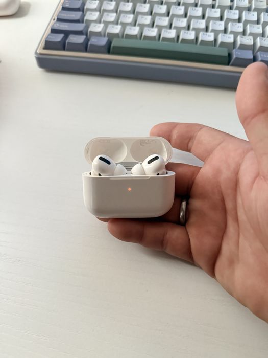Airpods Pro в хорошем состоянии