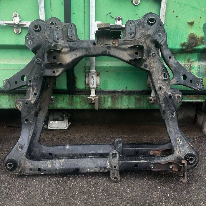 Передная Балка Toyota Camry 40