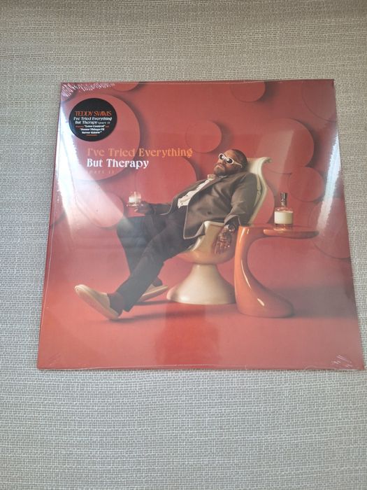 Продавам чисто нова плоча на Teddy Swims