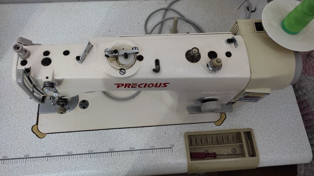 Tikuv mashinasi kiyim koʻrpa parda  tikuvchi toʻgʻri chok