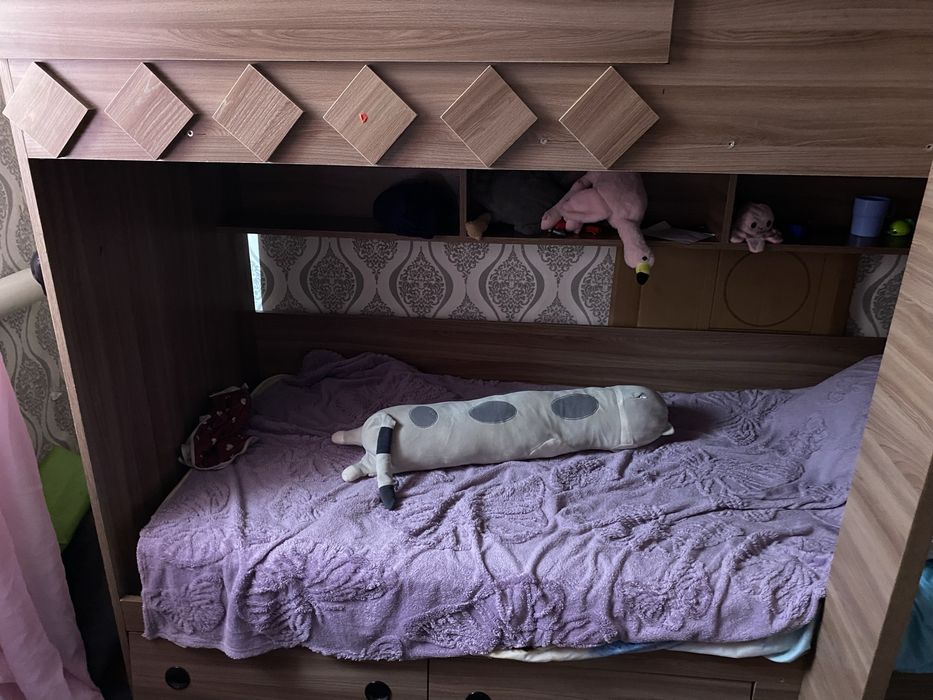 Продам 2х ярусную кровать