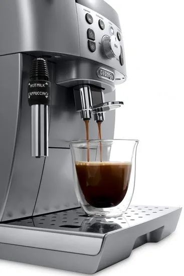 Кафе машина за офиси, кафенета и места с 5+ човека Delonghi saeco