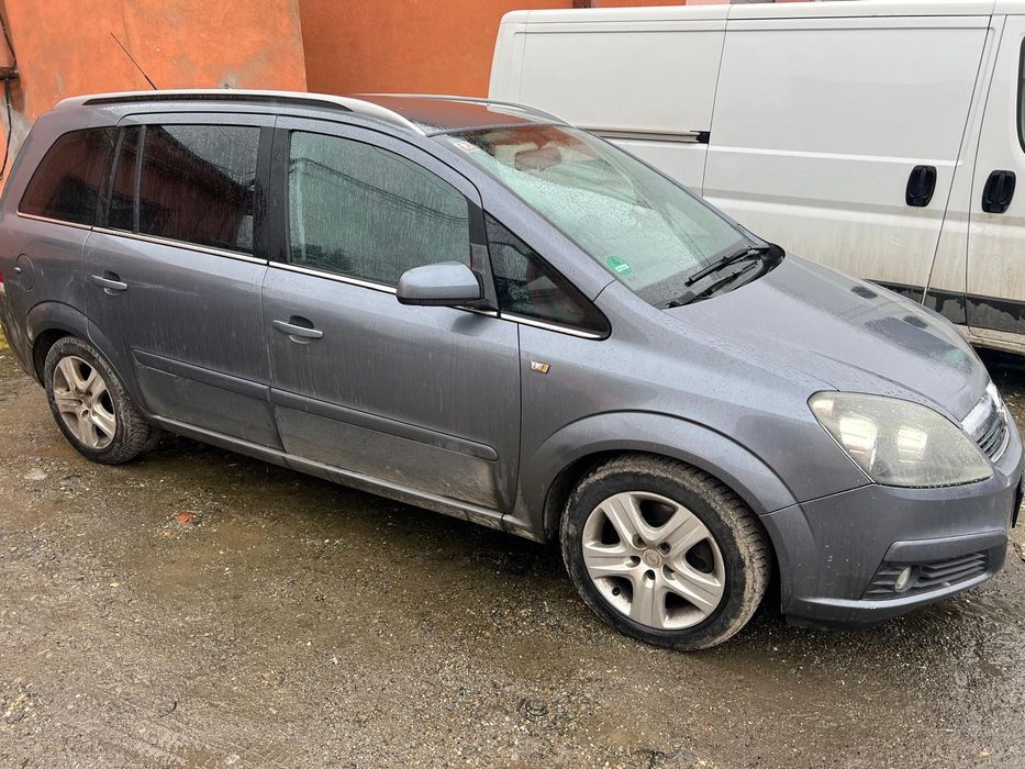 Opel zafira 1.9 cdti
